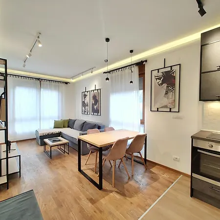 Velika Recepcija Cc Magnet Zlatibor