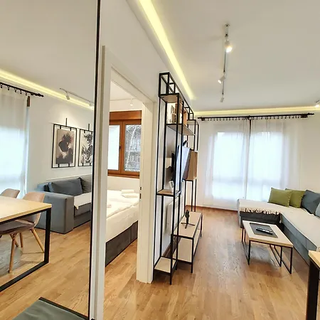 Aparthotel Velika Recepcija Cc Magnet 4*