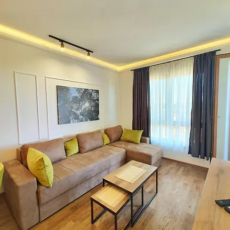 Aparthotel Velika Recepcija Cc Magnet 4*