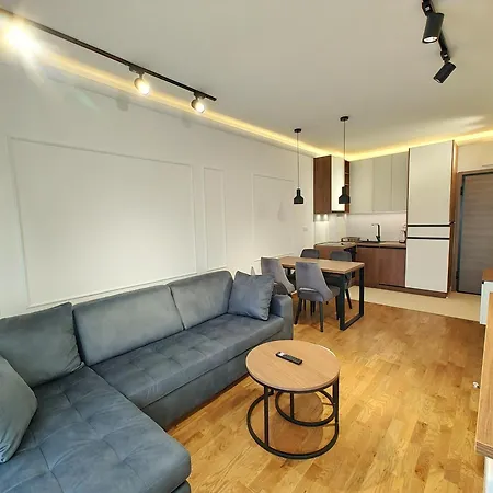 Aparthotel Velika Recepcija Cc Magnet 4*